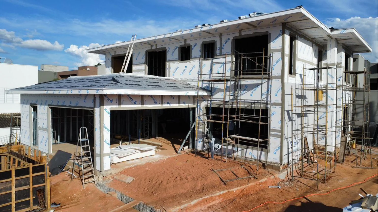 Casas Passos - Conjunto residencial com engenharia e estrutura em Light Steel Frame pela Tría Engenharia
